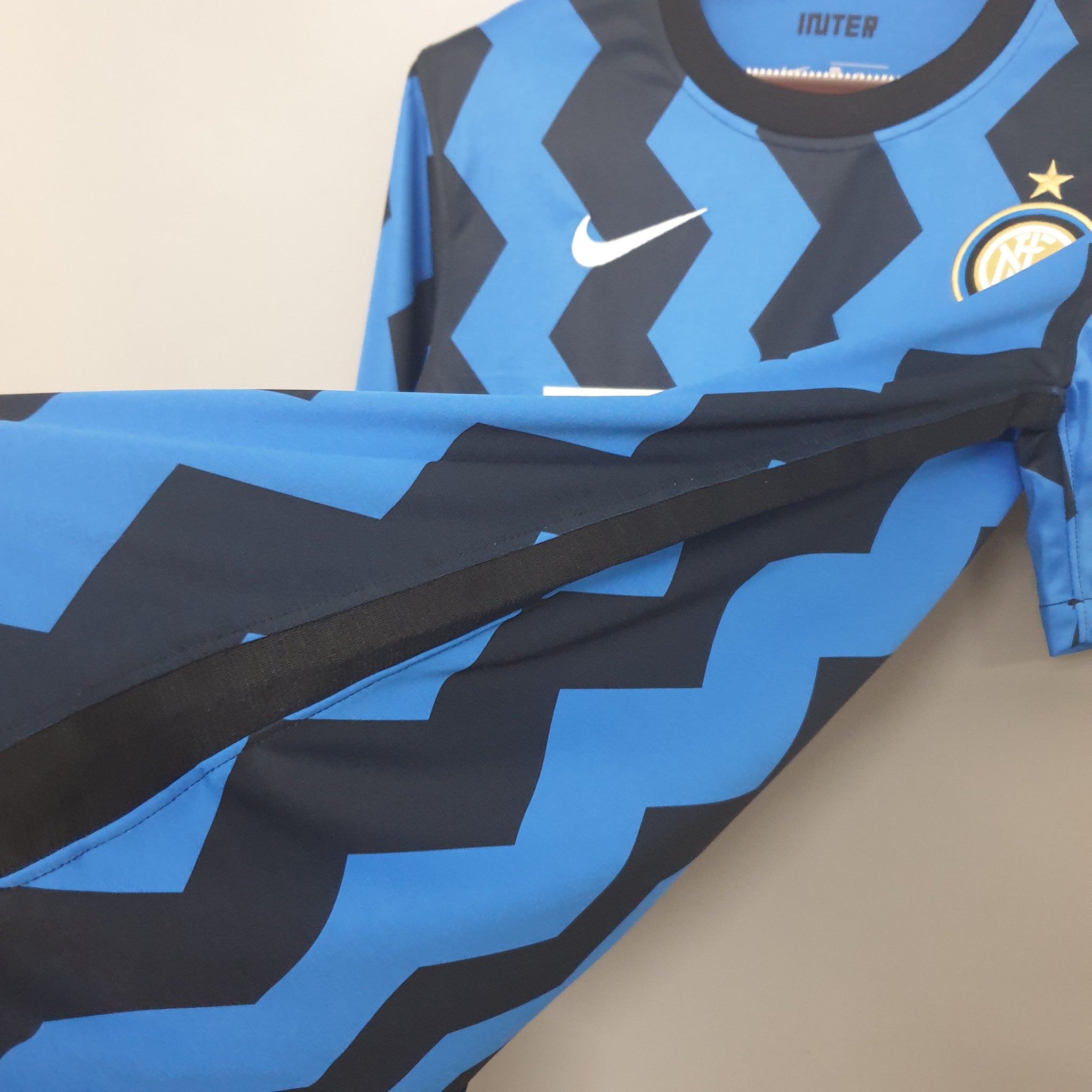 Official Inter Milan Jersey & Gear